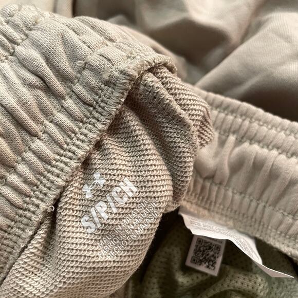 Under Armour Men's 6" Rival Terry Shorts tan, small - Picture 5 of 6